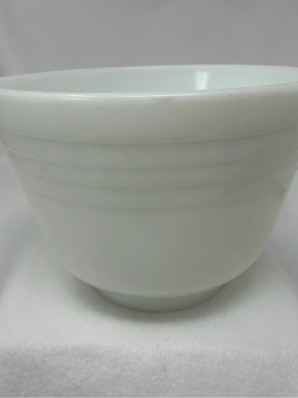 Vintage Pyrex Hamilton Beach White Milk Glass Mixing Bowl
